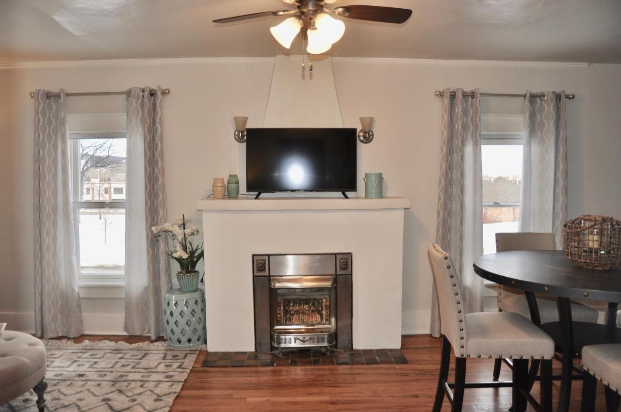 Cozy 2 Bdrm Vacation Rental - 1 Mile To Dtwn 拉皮德城 外观 照片