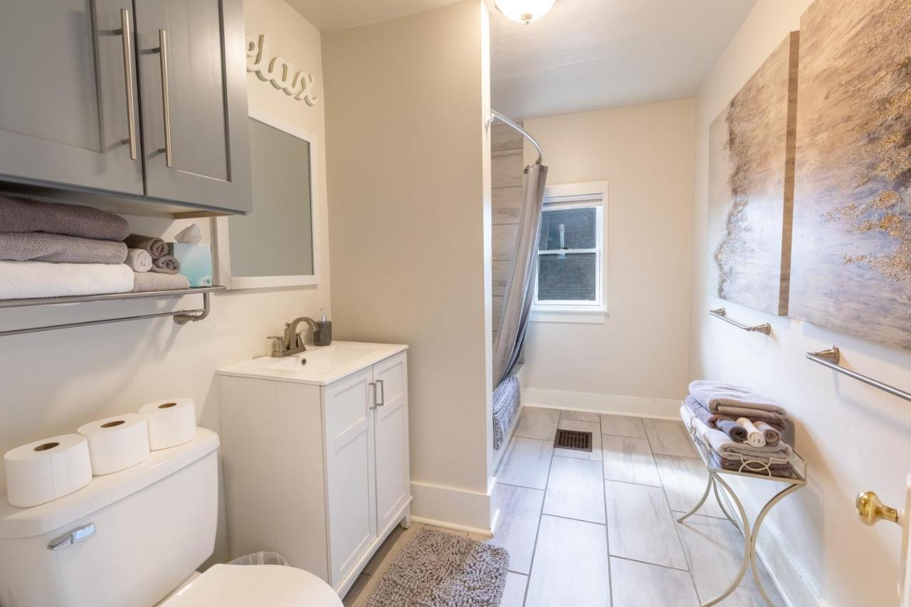 Cozy 2 Bdrm Vacation Rental - 1 Mile To Dtwn 拉皮德城 外观 照片